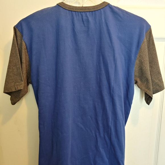 New York Islander Majestic Distress Logo Youth Tee - Picture 3 of 4